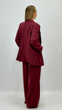 Carica l'immagine nel visualizzatore di Gallery, Completo tre pezzi ( giacca gilet e pantalone)
