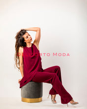 Load image into Gallery viewer, Completo casacca pantalone e mantella
