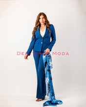 Load image into Gallery viewer, Completo giacca e pantalone blu
